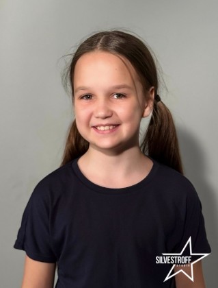 Аделіна Лопатіна