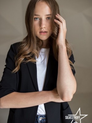 Карина Кучеренко