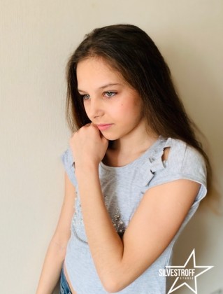 Полина Литвинова