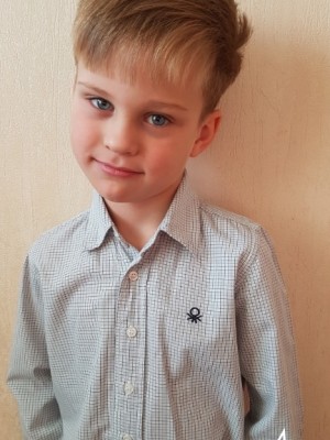 Влад Александров