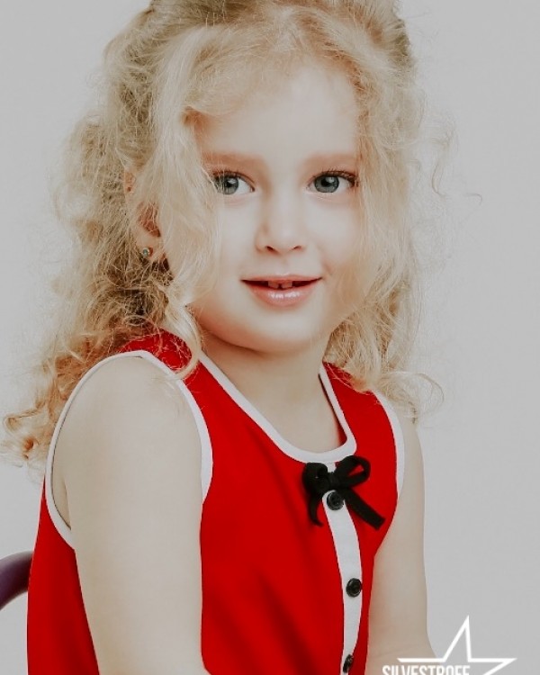 Полина Кистанова