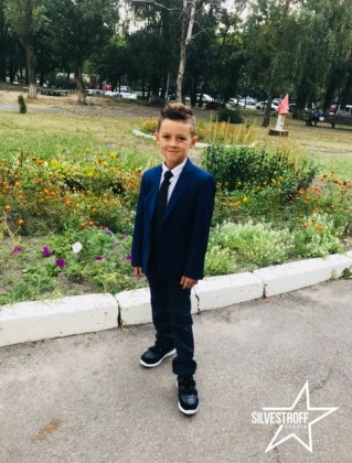 Велизар Фролов