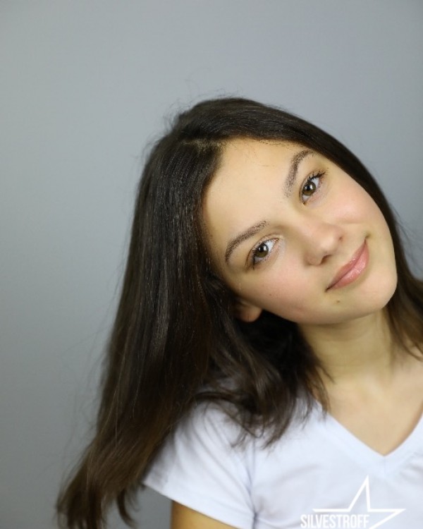 Злата Упатова