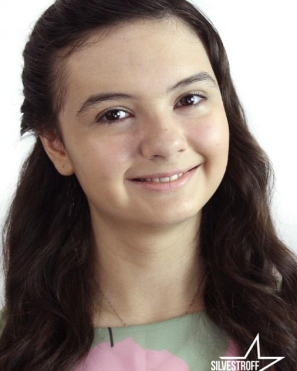 Ангелина Долгозвяга