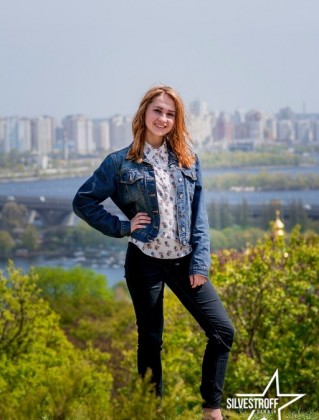 Лиза Горбач