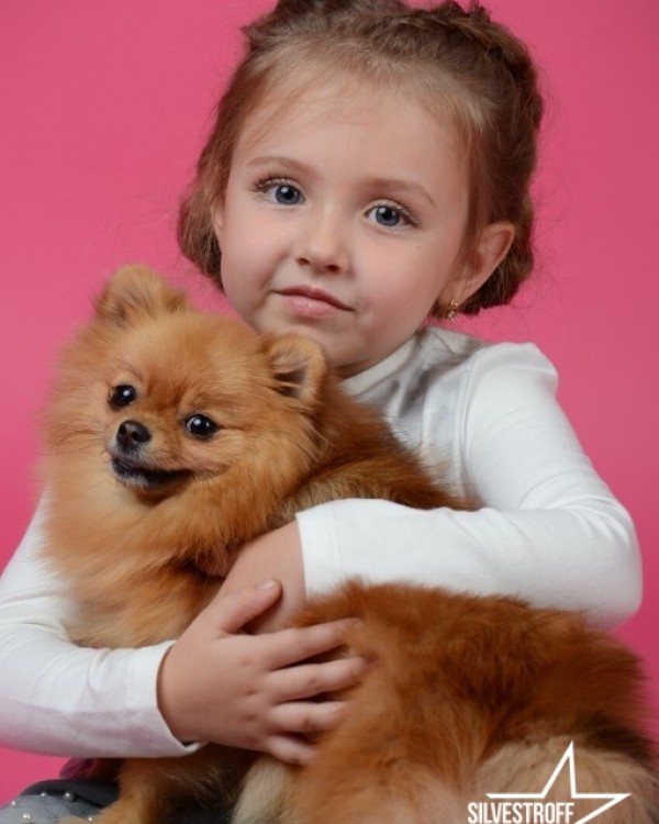 Арина Хайнак