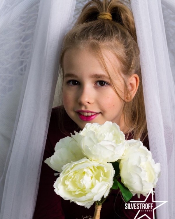 Горянская Арина Горянская Арина