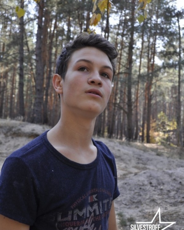 Андрей Попов