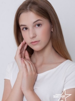Арина Борисенко