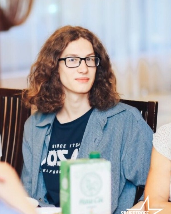 Владислав Данилюк