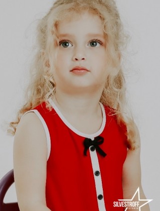 Полина Кистанова
