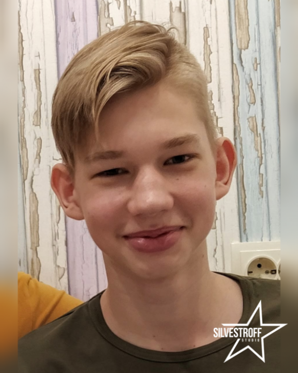 Алексей Олейник