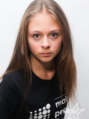 Алеся Емец