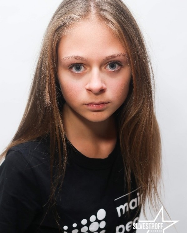 Алеся Емец