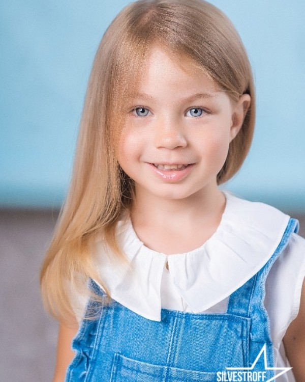 Есения Земцова