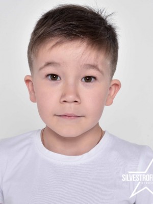 Азамат Азаров
