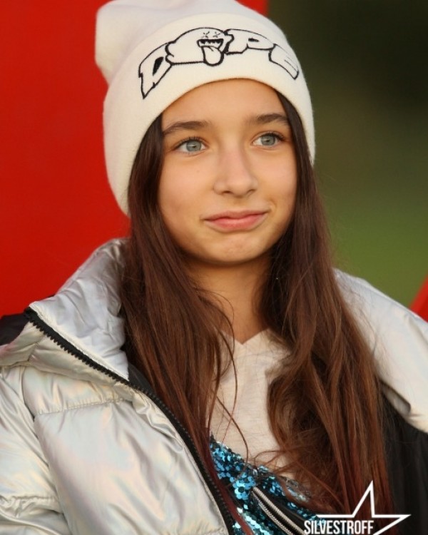 Карина Возна