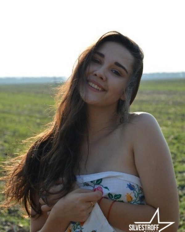 Анна Левченко