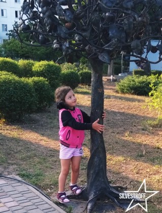 Анна Логвинова