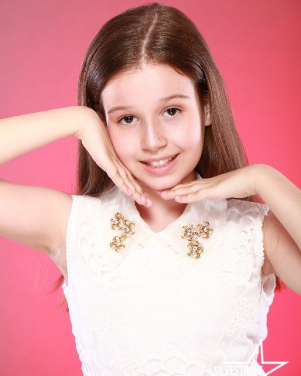 Карина Данова