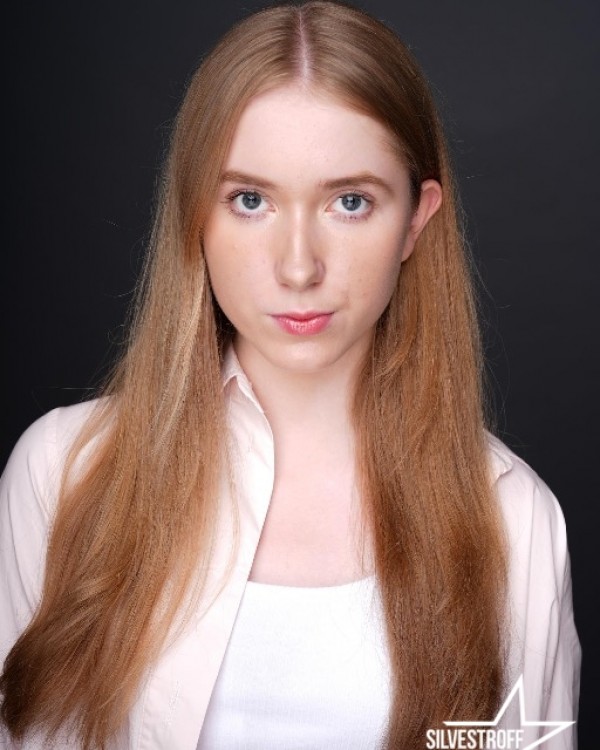 Еліна Воропінова