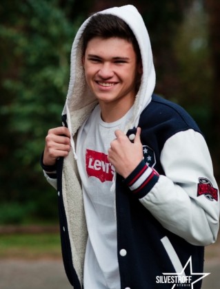 Стришенец Денис Стришенец Денис