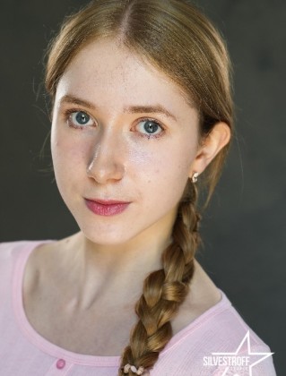 Еліна Воропінова