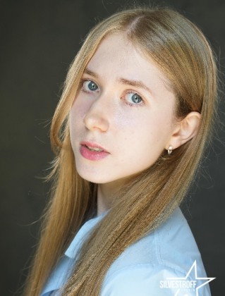 Еліна Воропінова
