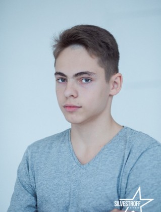 Андрей Романов