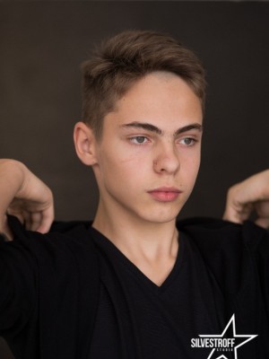 Андрей Романов