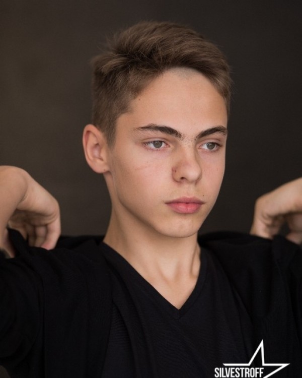 Андрей Романов