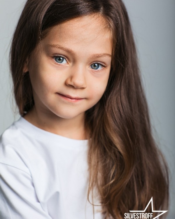 Элина Нестеренко