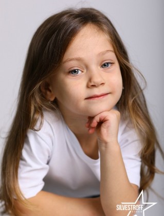 Элина Нестеренко