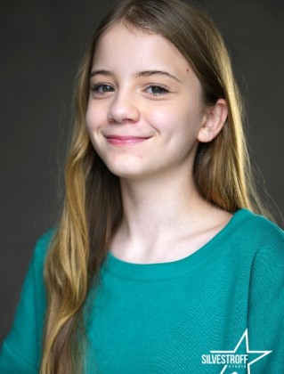 Поліна Кірсанова