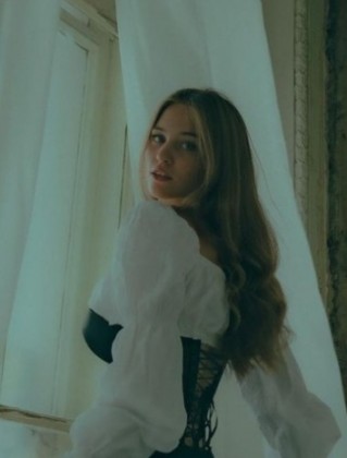 Анна Юзвина