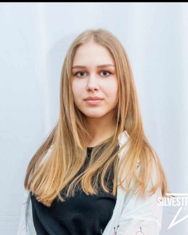 Даша Кобец