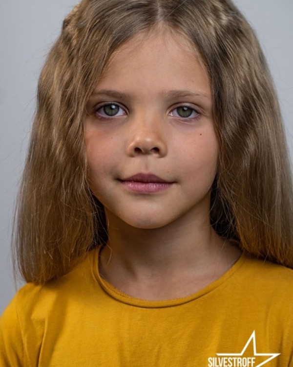 Лопатко Лиза