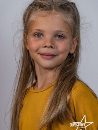 Лопатко Лиза